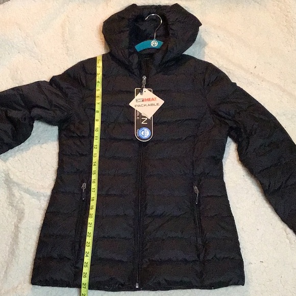 32 degrees lightweight puffer with hood - Picture 8 of 9